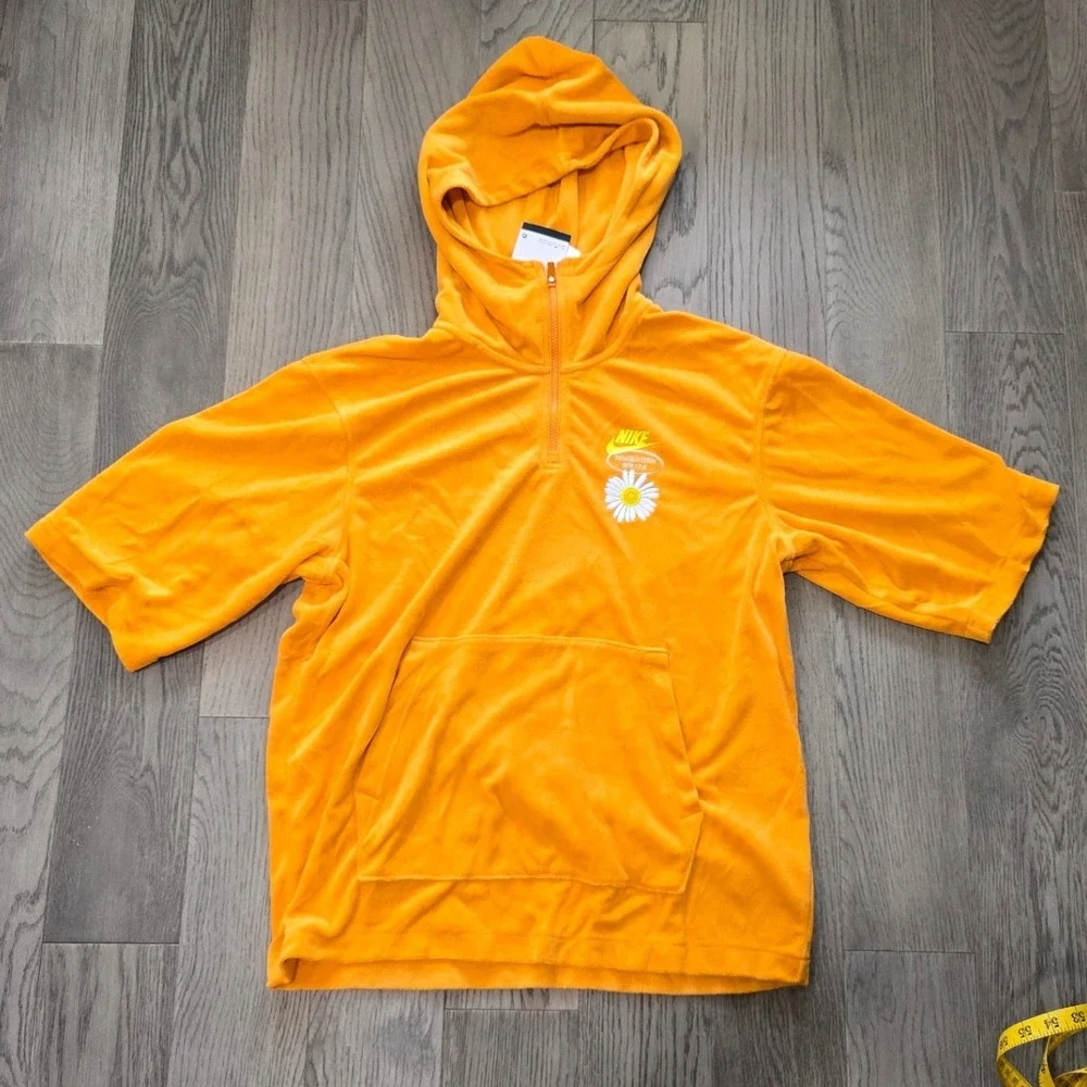 Nike Mens Terry Cloth Short Sleeve Hoodie Orange Daisy DM5062-886 Sample S